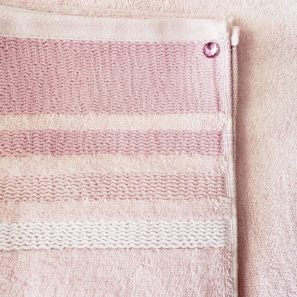 #0972-D ●New! Pink Hang'N'Snap Bath Towel  27x52 *Select your snap - Picture 5 of 11
